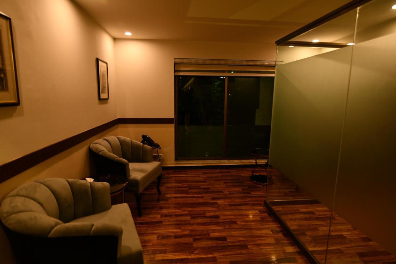 איסלמאבד Royal Regency Hotel מראה חיצוני תמונה
