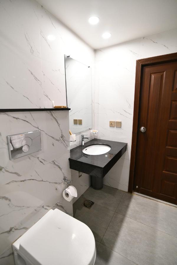 איסלמאבד Royal Regency Hotel מראה חיצוני תמונה