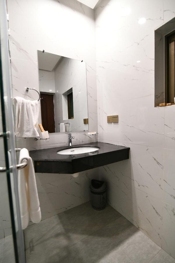 איסלמאבד Royal Regency Hotel מראה חיצוני תמונה